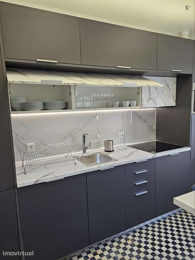 Apartamento com 2 quartos - localizado em Cedofeita Porto - Grande imagem: 4/9