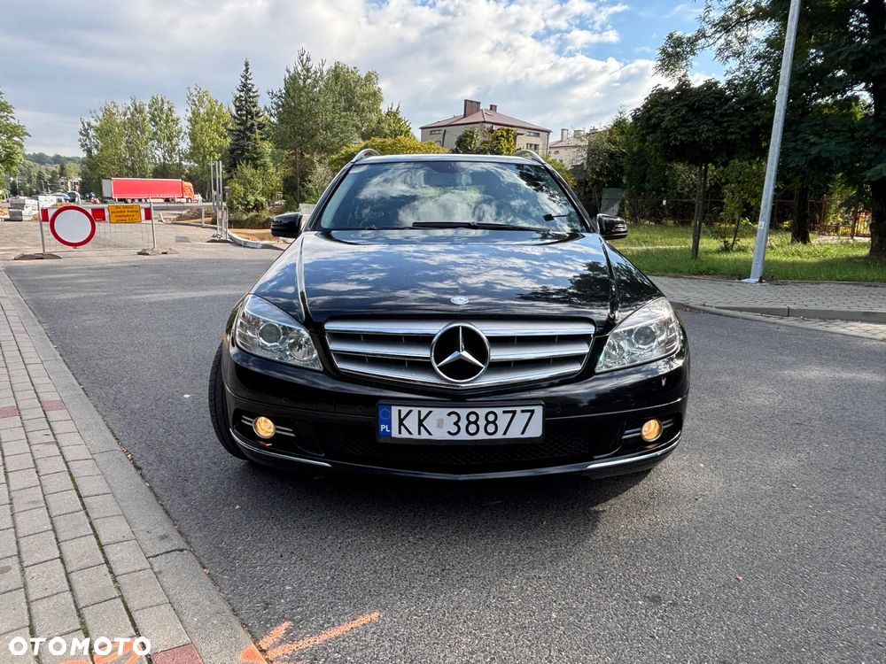 Mercedes-Benz Klasa C 180 CGI Automatik BlueEFFICIENCY Avantgarde - 1