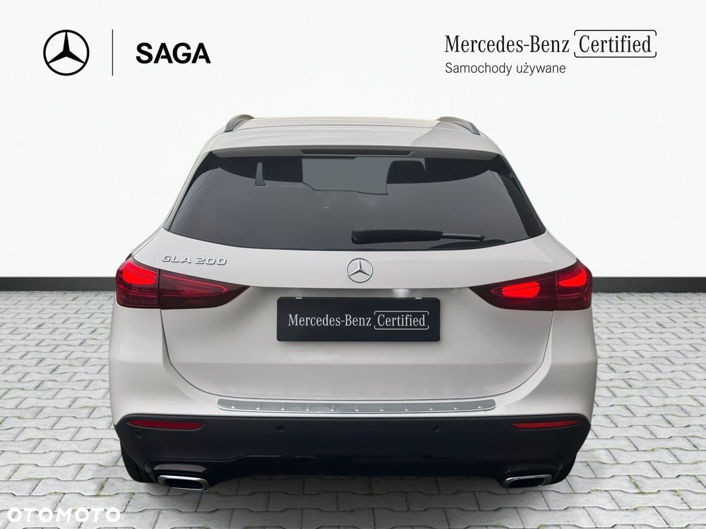 Mercedes-Benz GLA - 6