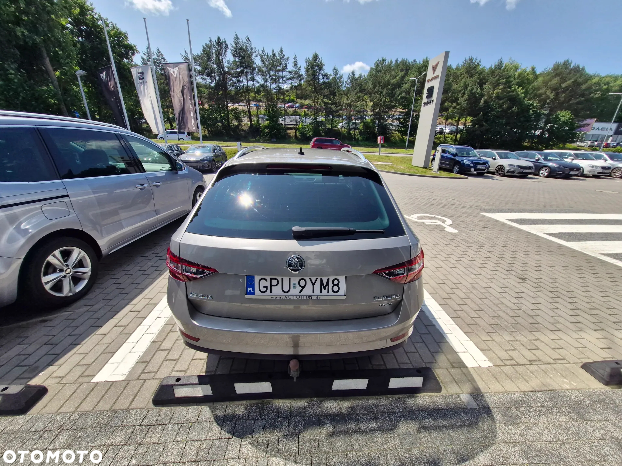 Skoda Superb 2.0 TDI 4x4 DSG Style - 8