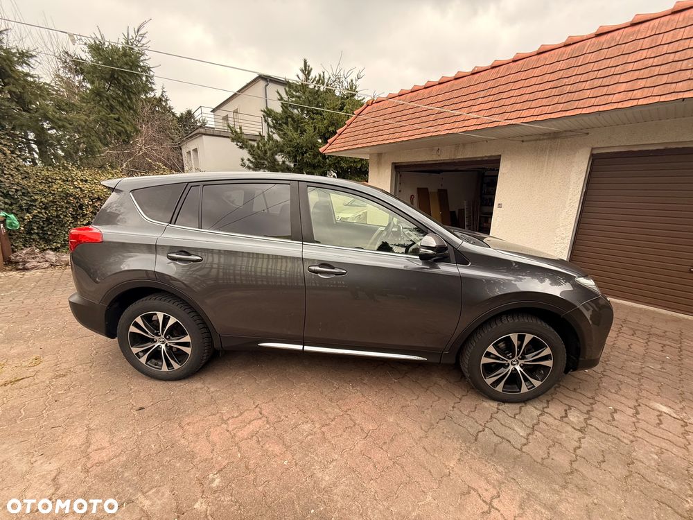 Toyota RAV4 2.0 D-4D Premium - 19
