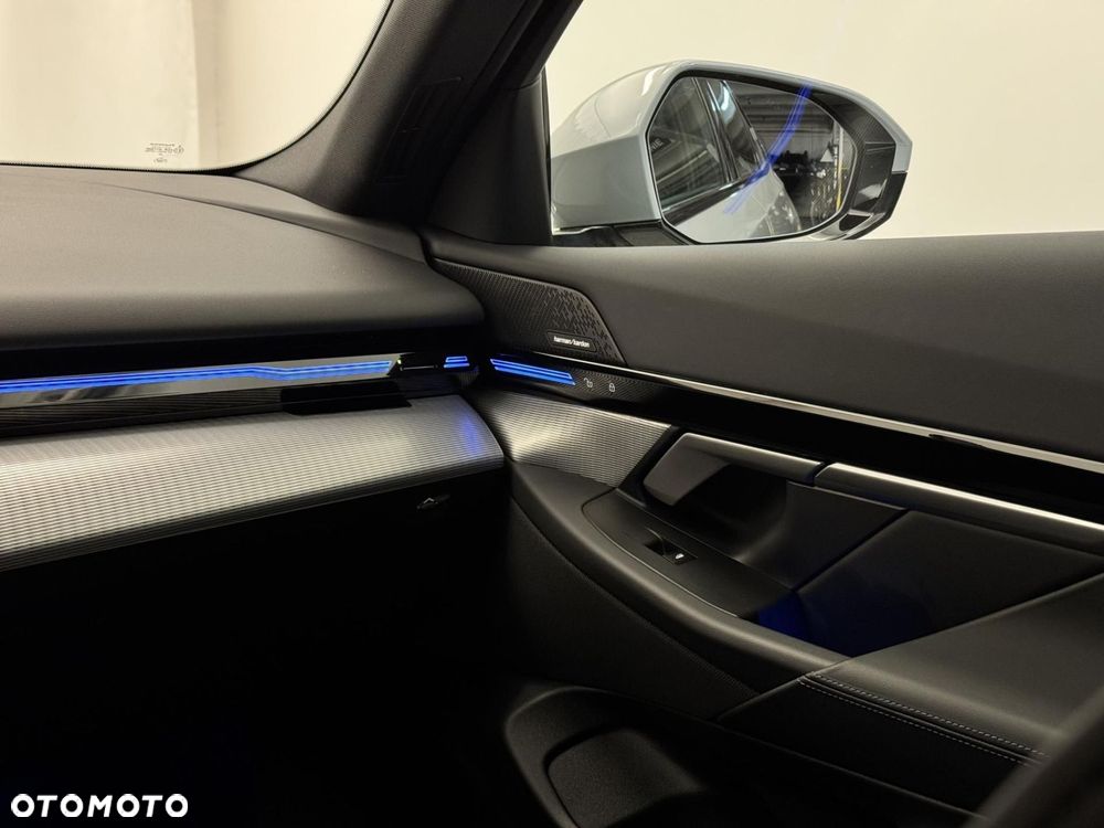 BMW Seria 5 - 26