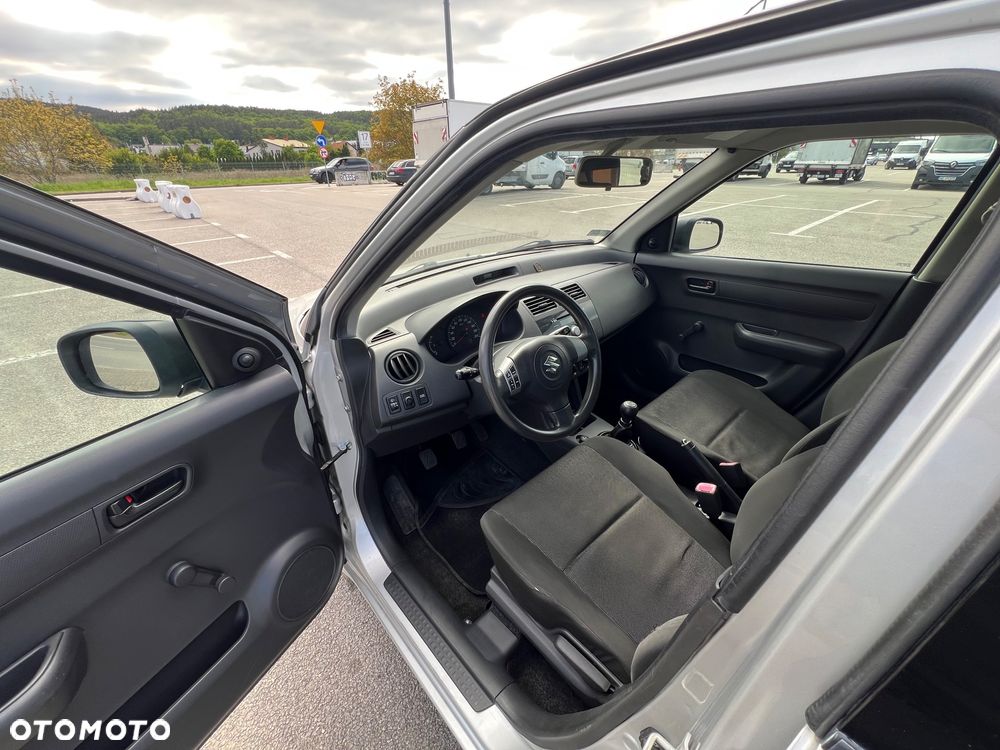 Suzuki Swift 1.3 Club - 24