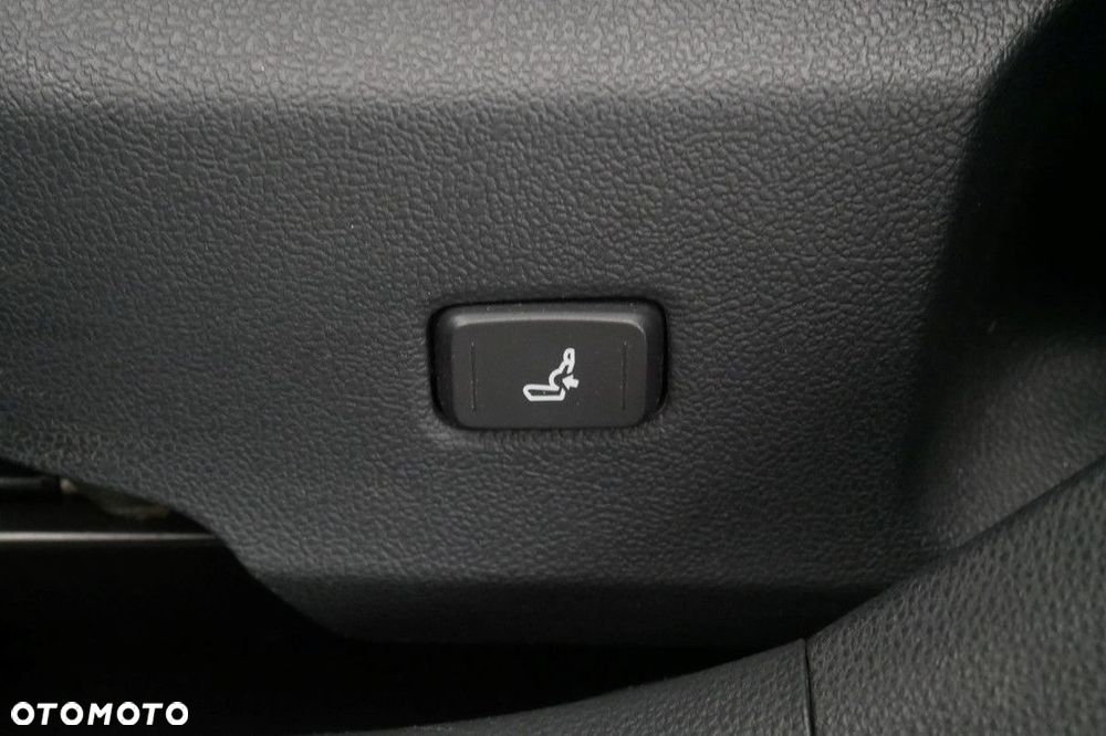 Toyota Corolla - 28