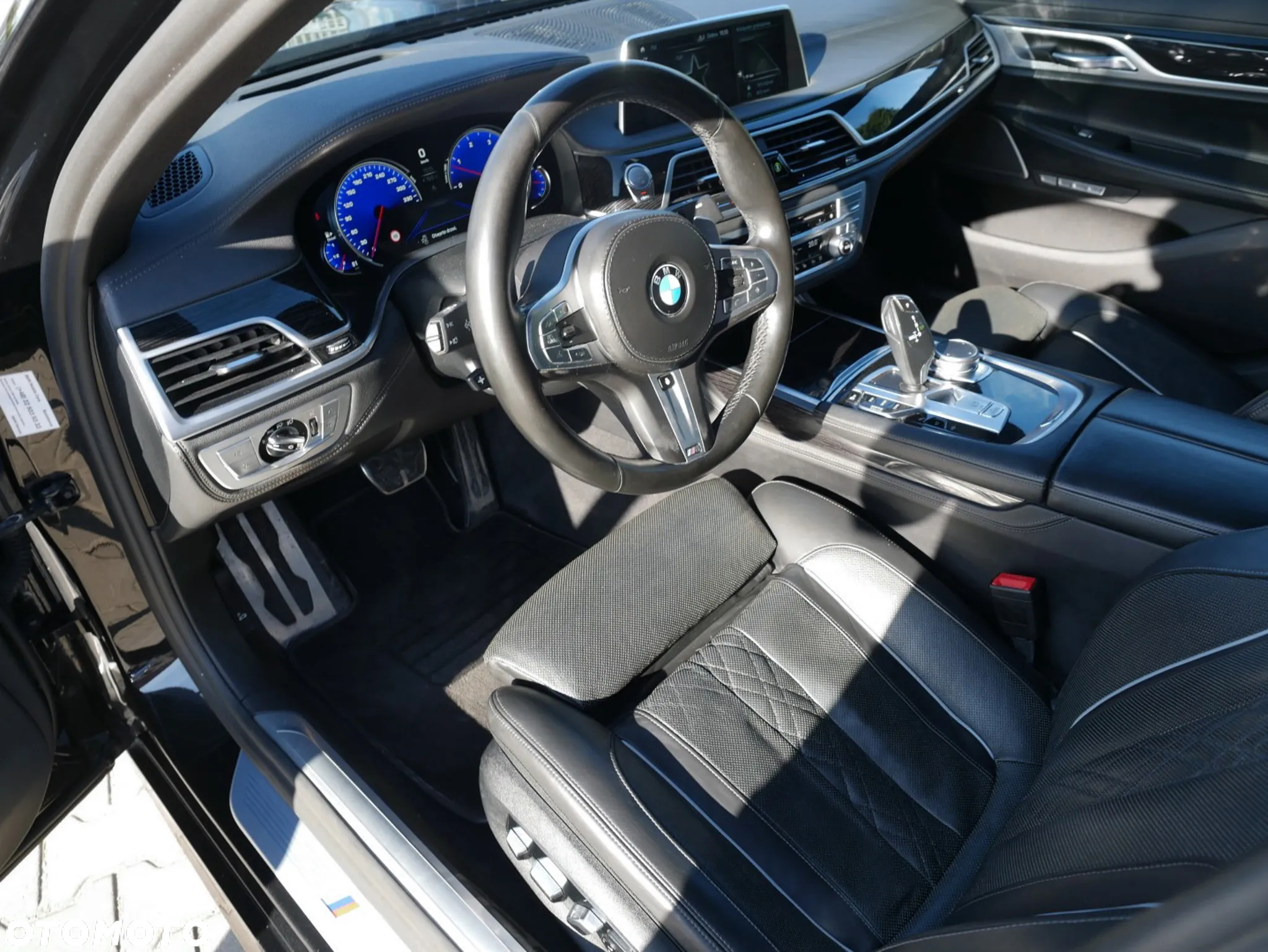 BMW Seria 7 740d xDrive - 14