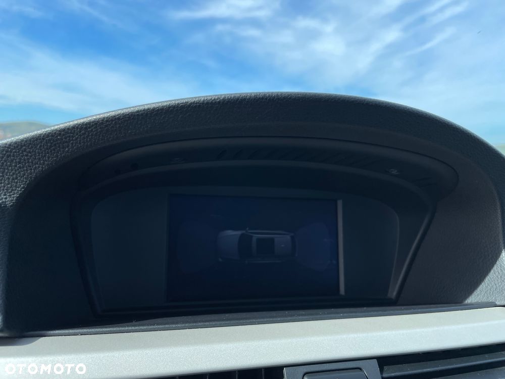 BMW Seria 3 320d xDrive DPF - 30