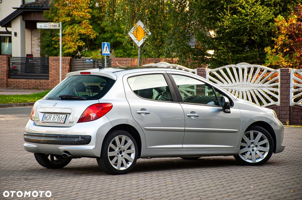 Peugeot 207 150 Turbo Platinum - 31