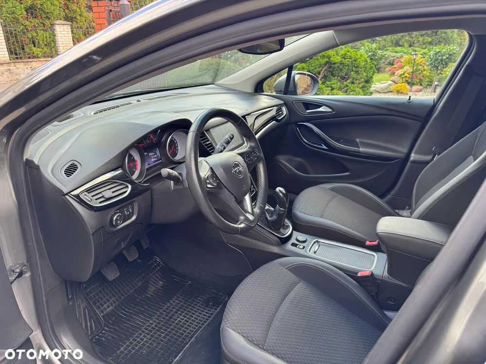Opel Astra - 16