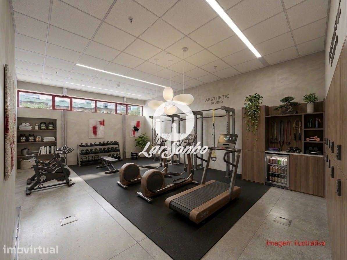 Loja de 360 m2 em Vilarinho das Cambas, V. N. Famalicão desde 150€/... - Grande imagem: 3/8