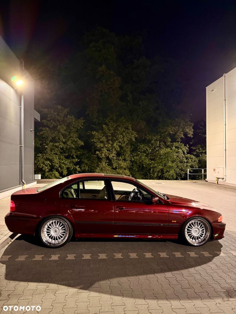 BMW Seria 5 540i - 9