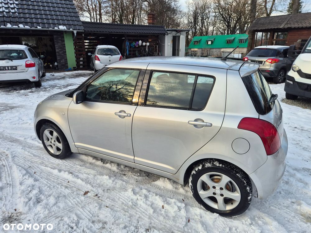 Suzuki Swift 1.3 4x4 Comfort - 3