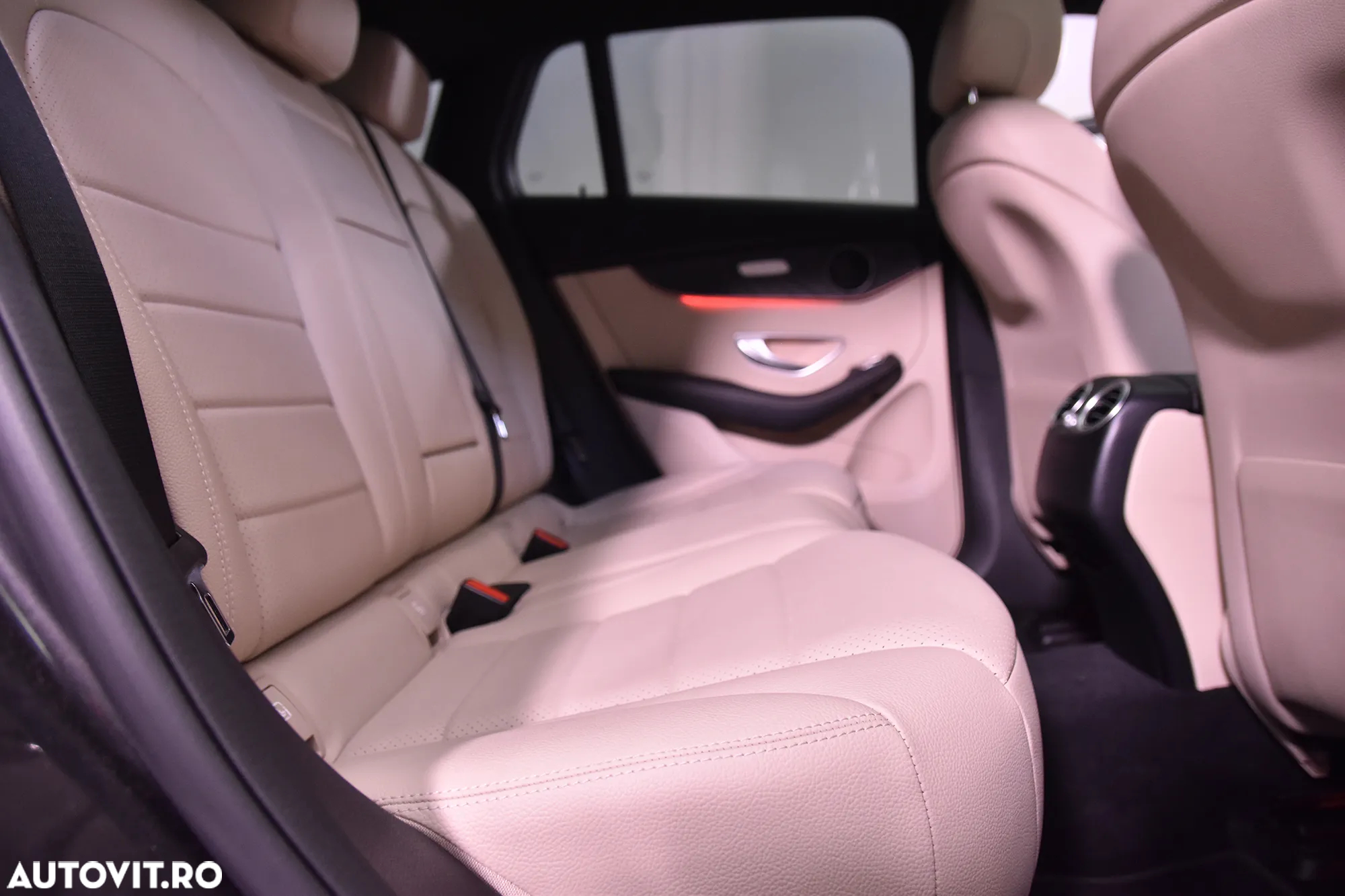 Mercedes-Benz EQC 400 4MATIC - 12