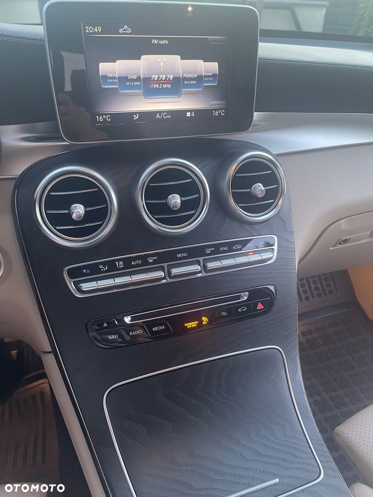 Mercedes-Benz GLC - 22