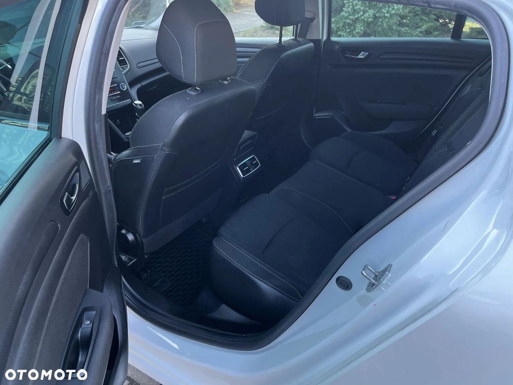 Renault Megane - 30