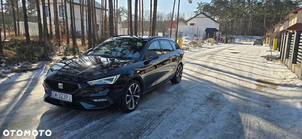 Seat Leon Sportstourer 2.0 TDI DSG FR - 3