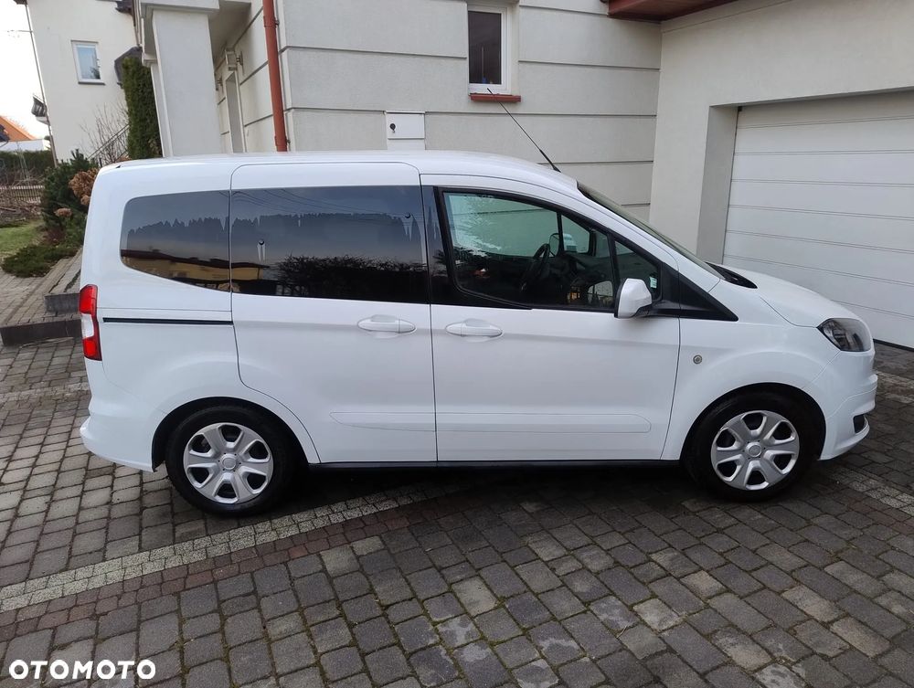 Ford Tourneo Courier 1.0 EcoBoost Trend - 5