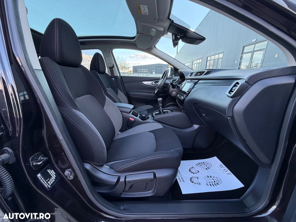 Nissan Qashqai 1.3 DIG-T N-CONNECTA - 24