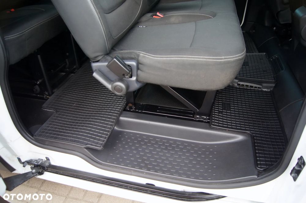 Renault Trafic - 31