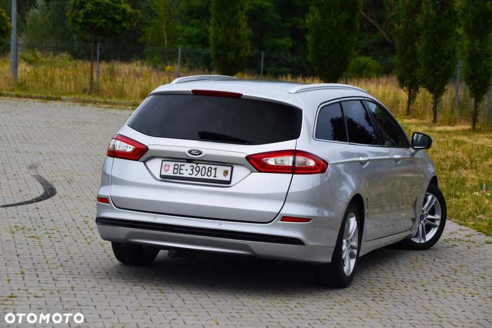 Ford Mondeo SW 2.0 TDCi ECOnetic Start-Stop Titanium - 34