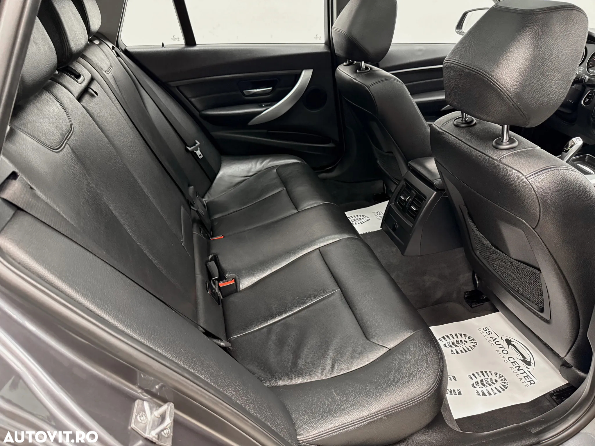BMW Seria 3 320d Touring Aut. Modern Line - 19