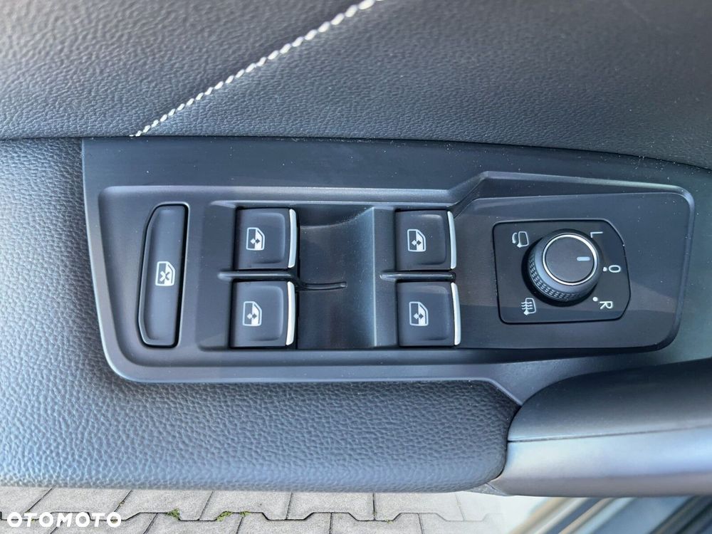 Volkswagen Tiguan Allspace 2.0 TDI 4Mot R-Line DSG - 20