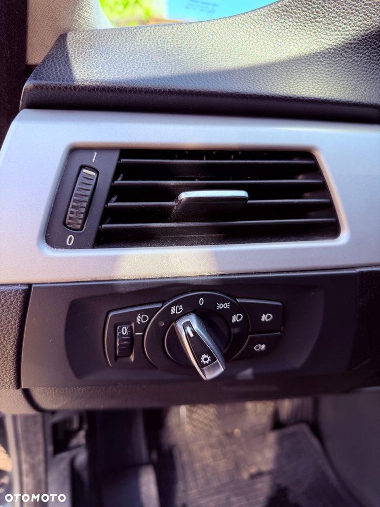 BMW Seria 3 - 23