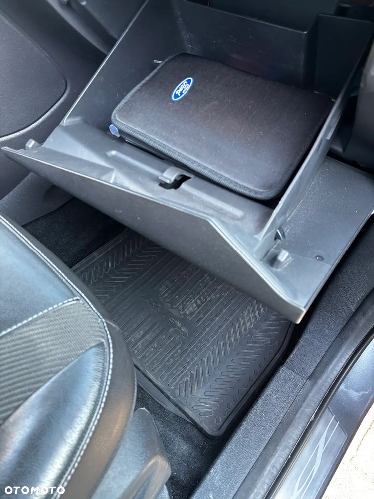 Ford Kuga 2.0 TDCi 4WD Titanium - 16