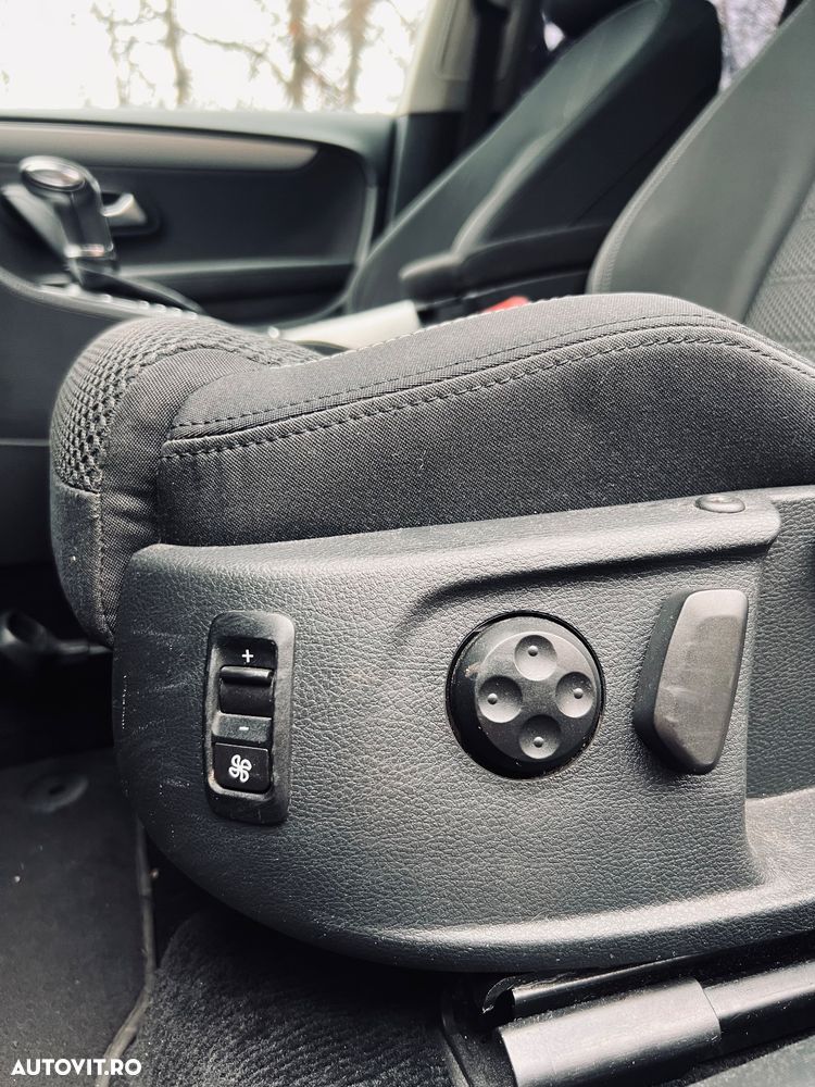 Volkswagen Passat CC 2.0 TDI DSG - 12