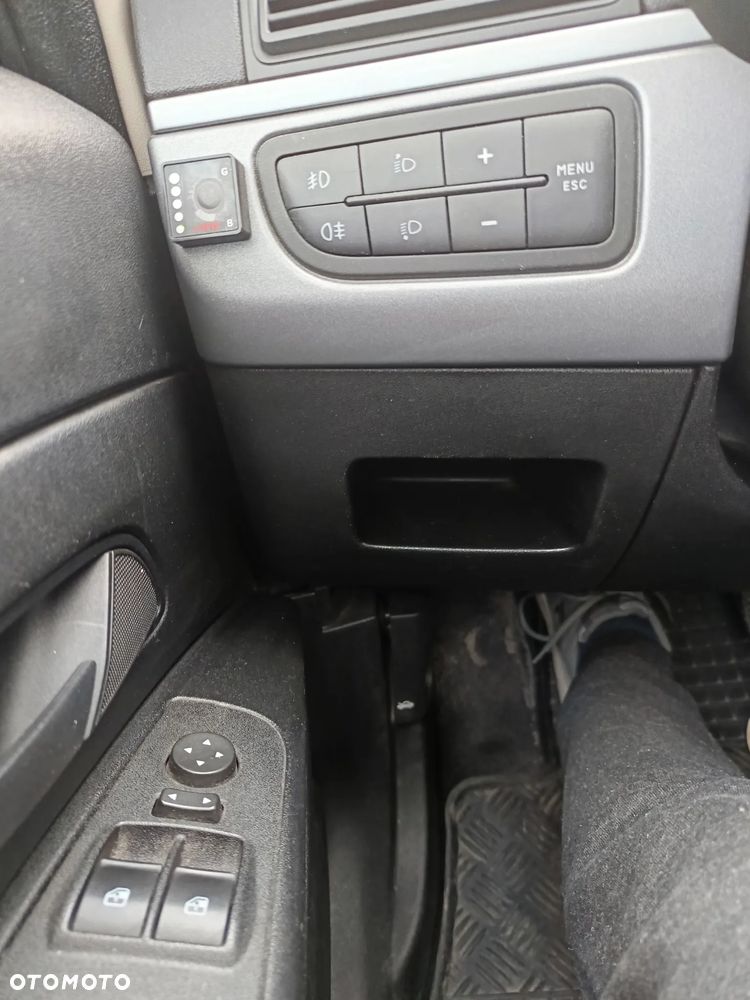 Fiat Grande Punto 1.4 8V - 13