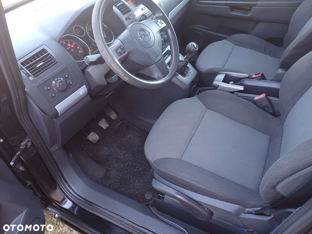 Opel Zafira 1.6 - 22