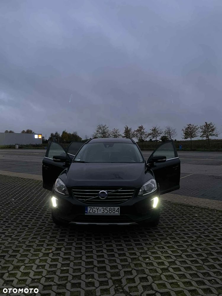 Volvo XC 60 D4 Drive-E R-Design Momentum - 1
