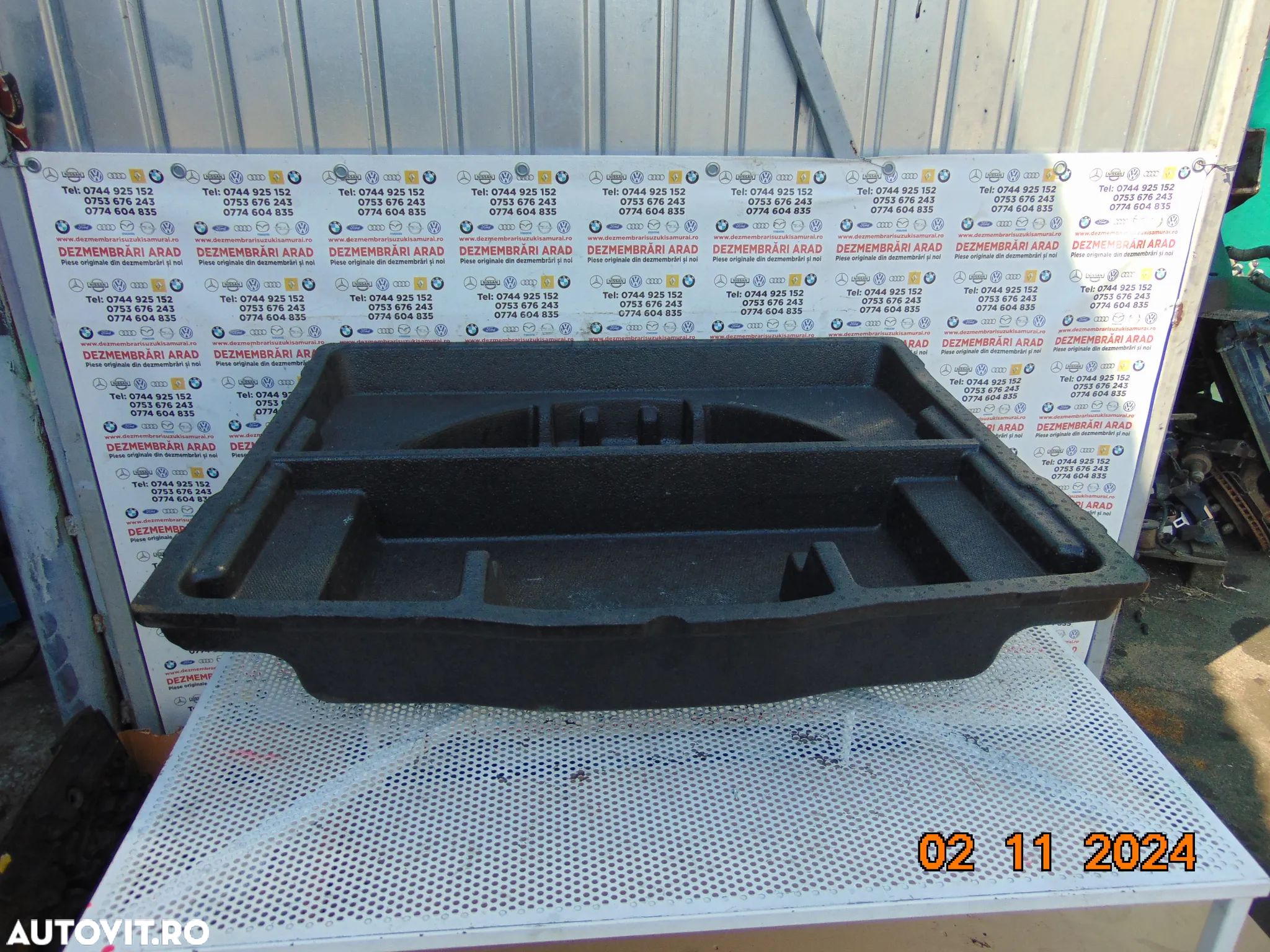 Ampora portbagaj Hyundai Tucson 2014-2020 suport cheie cric roti carlig tucson 3 cod d7000 - 1
