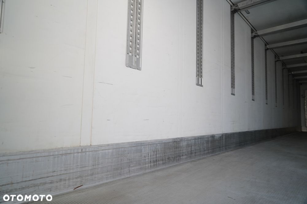 Schmitz Cargobull CHŁODNIA / CARRIER VECTOR 1550 / 2x  OŚ PODNOSZONA / DOPPELSTOCK / KOSZE NA PALETY - 16