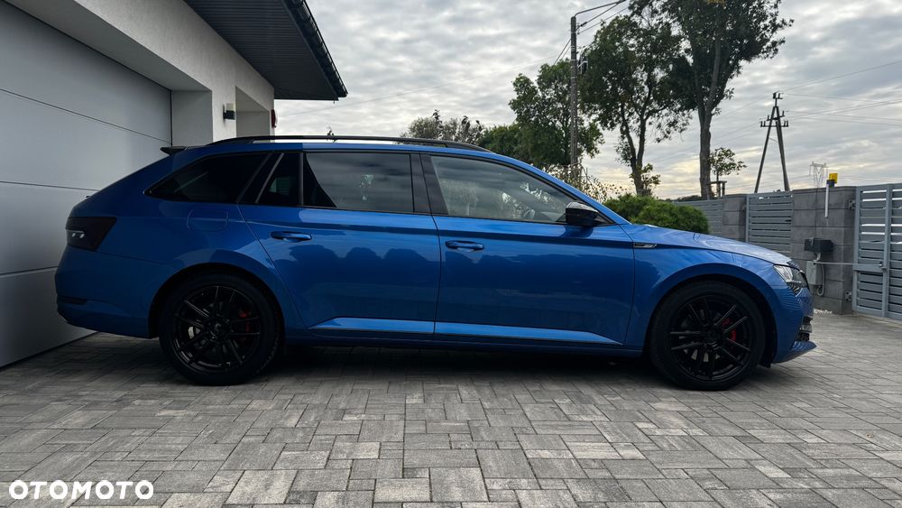 Skoda Superb 2.0 TDI SCR Sportline DSG - 9