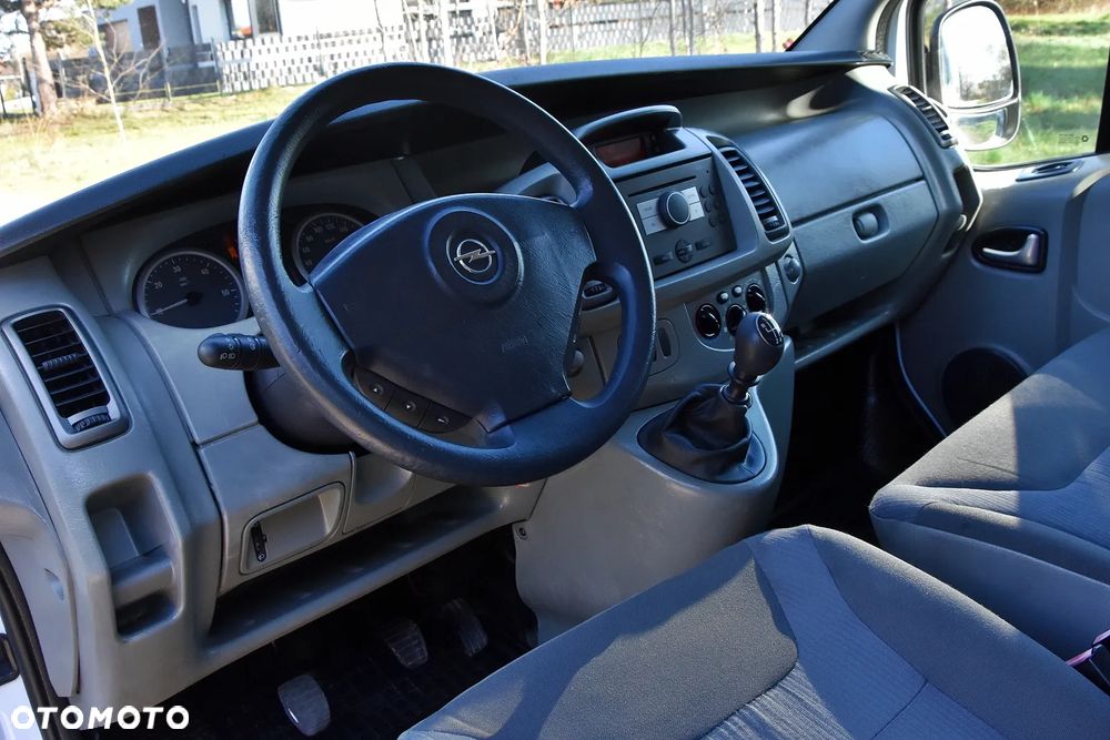 Opel Vivaro - 20