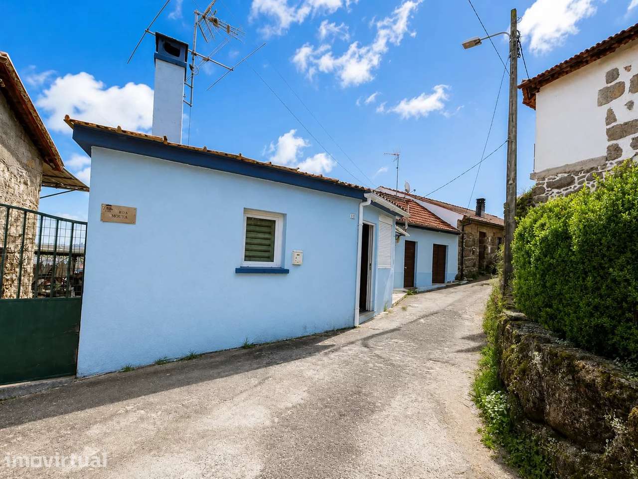 Moradia T2 Térrea em Canas de Santa Maria - Grande imagem: 2/17