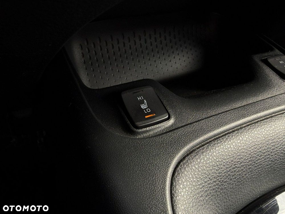 Toyota Corolla 1.5 Comfort - 27