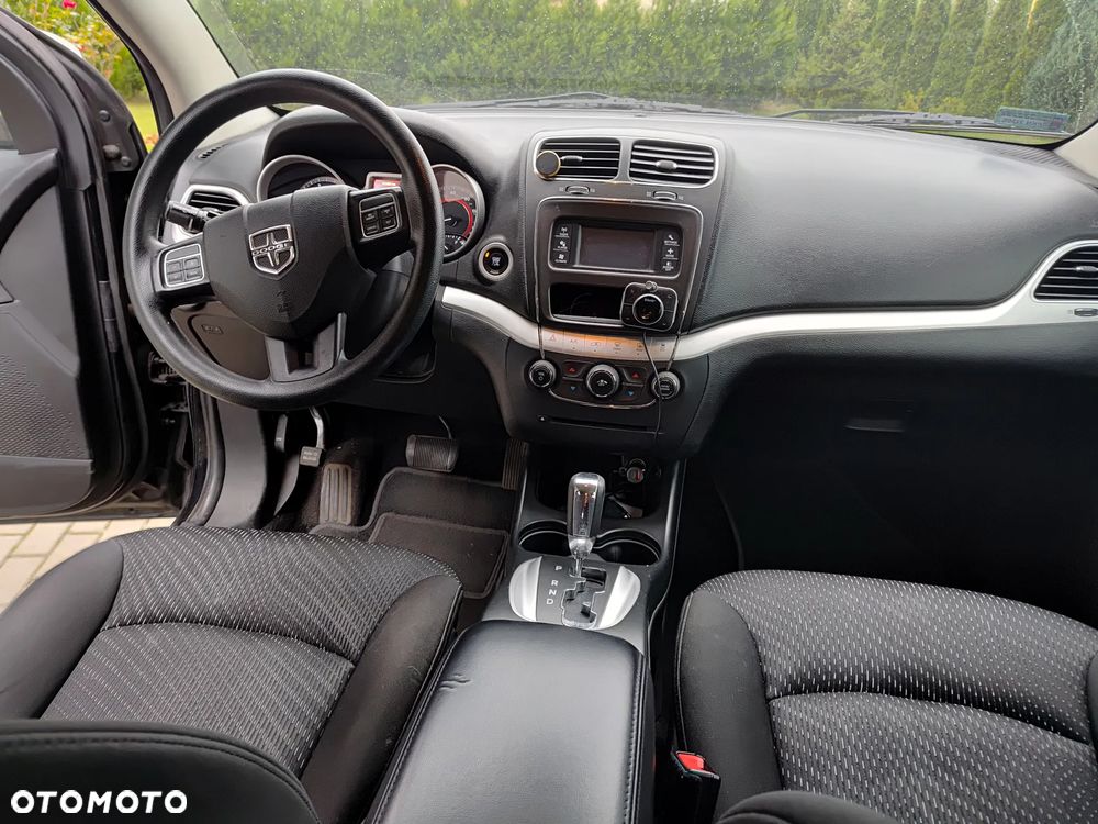 Dodge Journey - 10