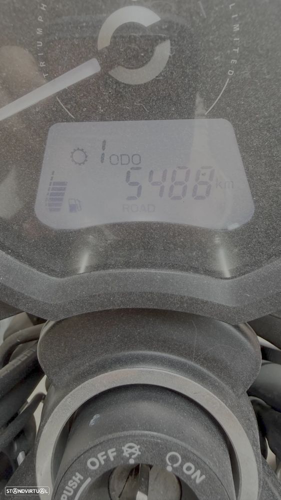 Triumph Speed Twin - 3