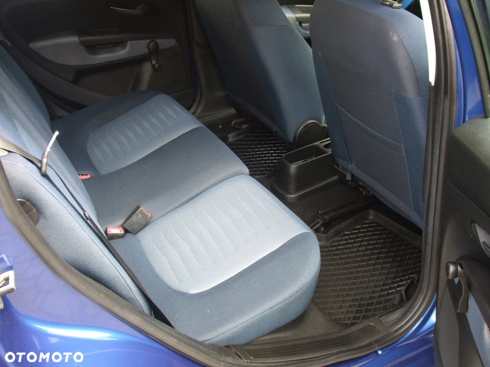 Fiat Grande Punto Actual 1.4 8V Estiva Blue&Me - 22