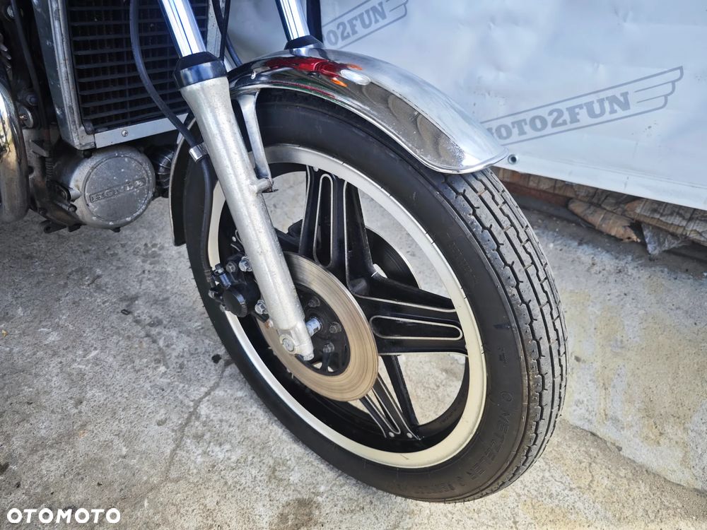 Honda CX - 11