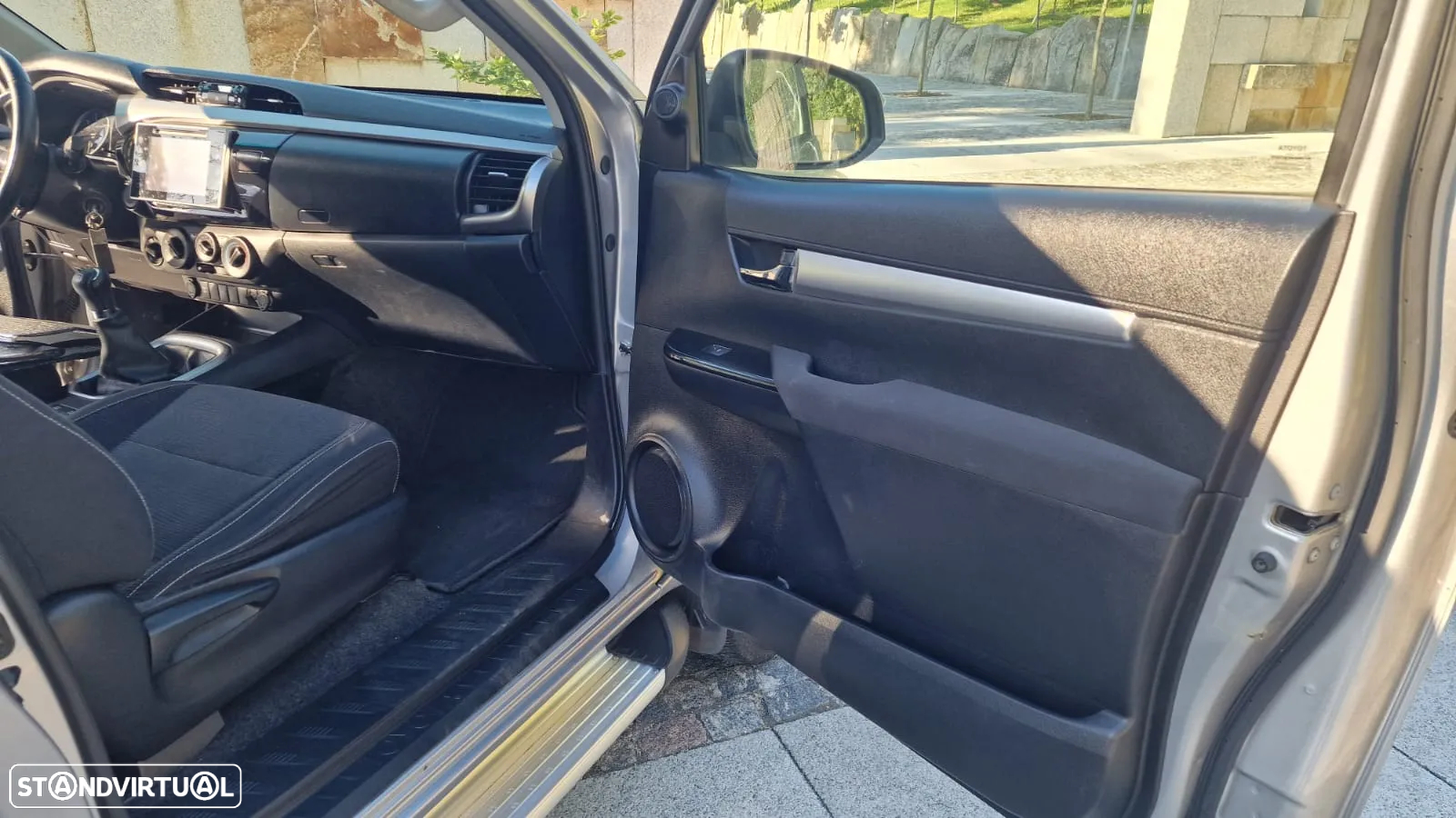 Toyota HiLux 8 Extra-Cab 2.4 D-4D 150HP 4x4 - 10