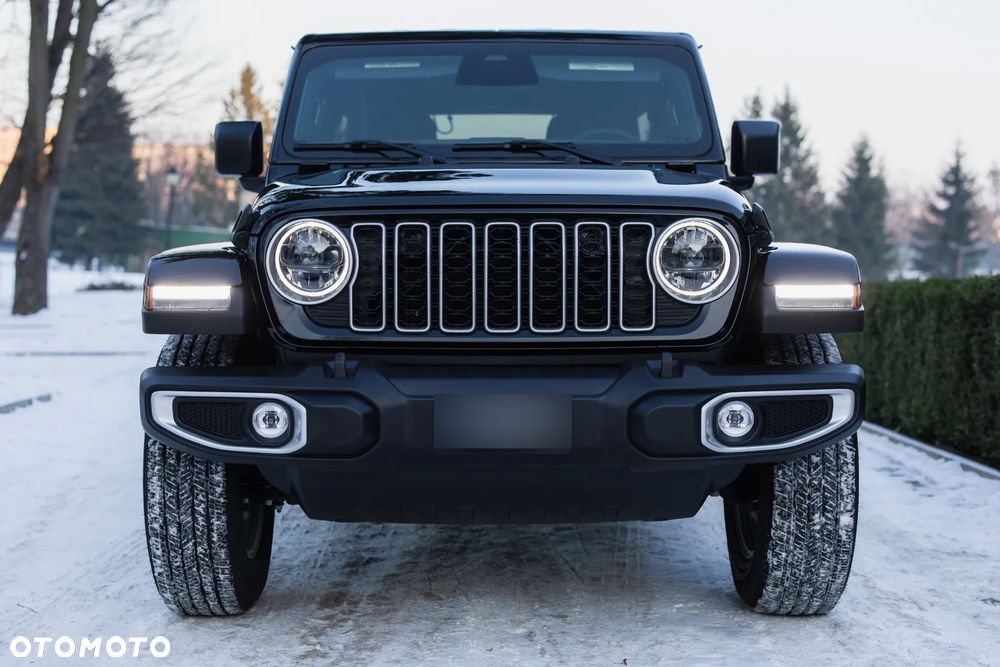 Jeep Wrangler Unlimited GME 2.0 Turbo Sahara - 2