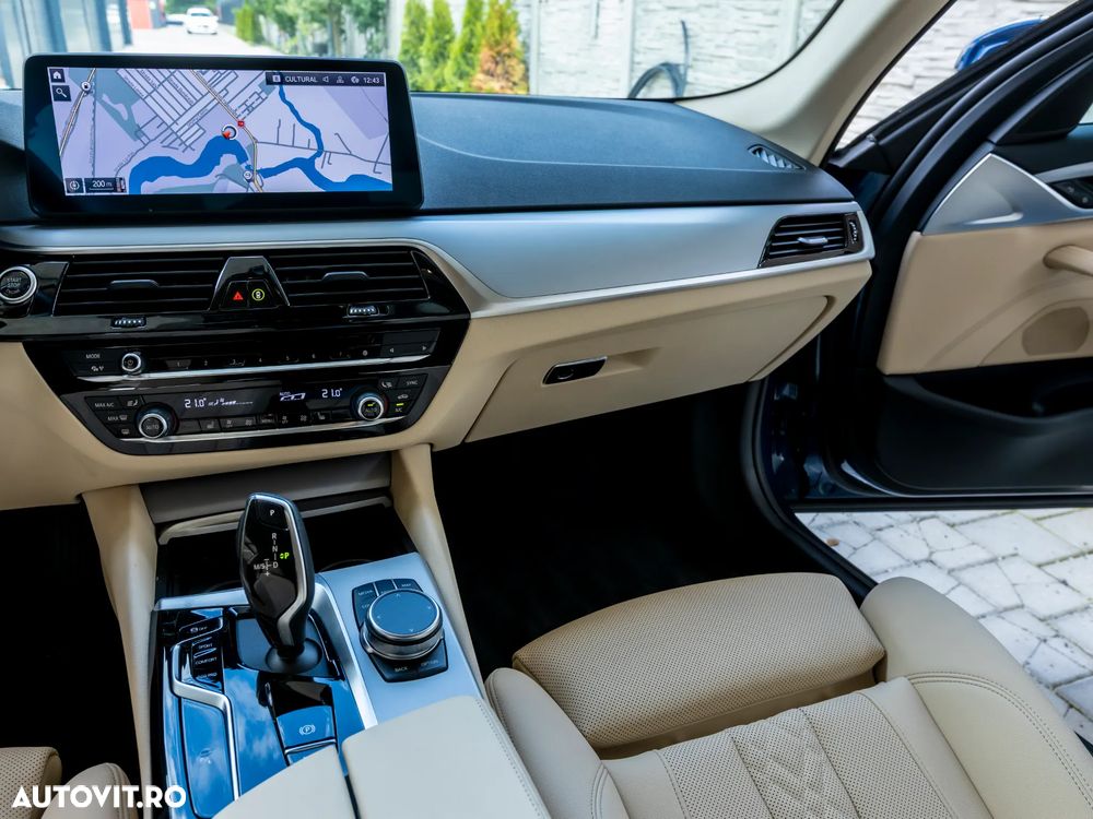 BMW 5 Series 2022 — imagine 18