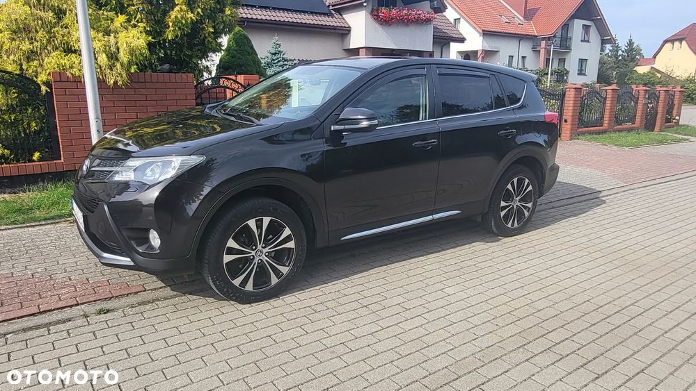 Toyota RAV4 - 1