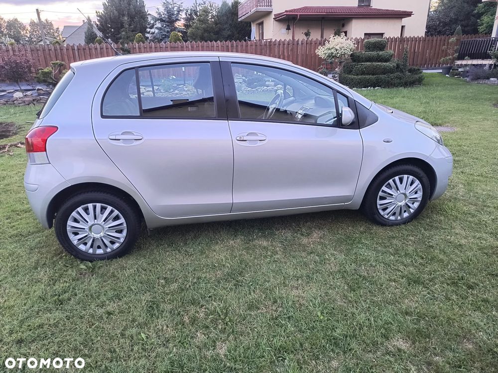 Toyota Yaris 1.33 Luna - 30