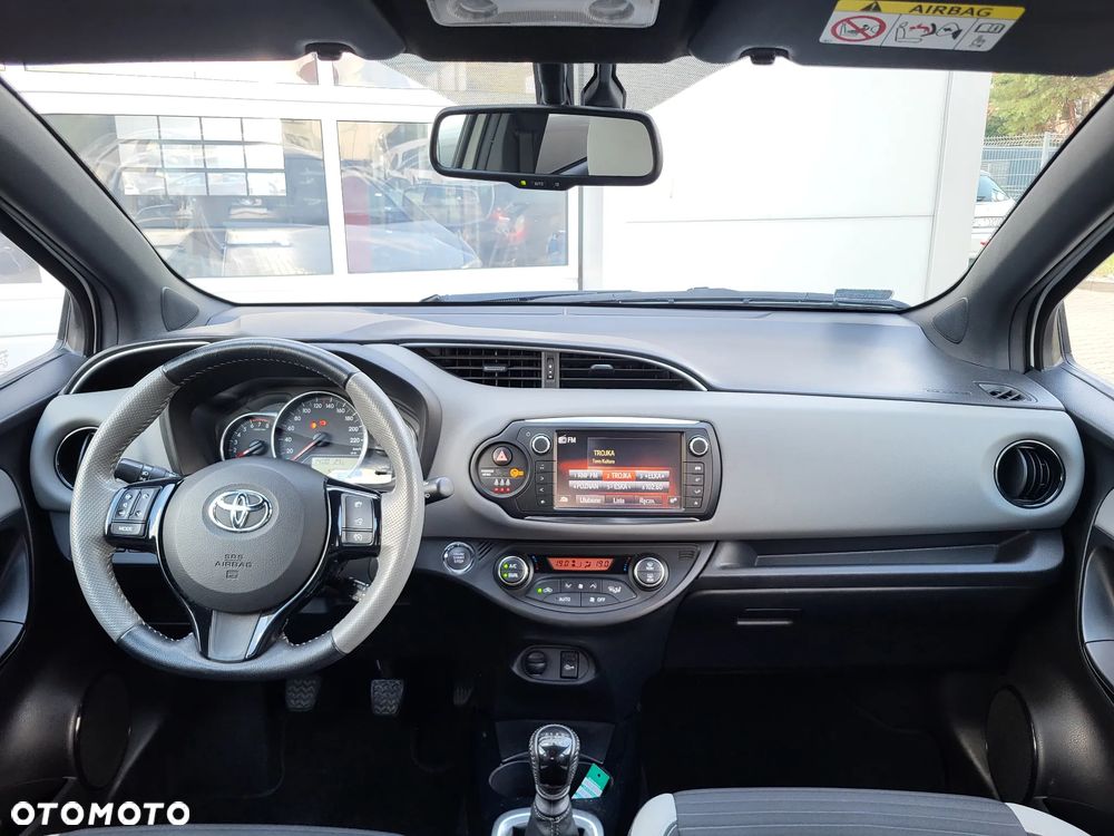 Toyota Yaris 1.33 Selection Pure - 6