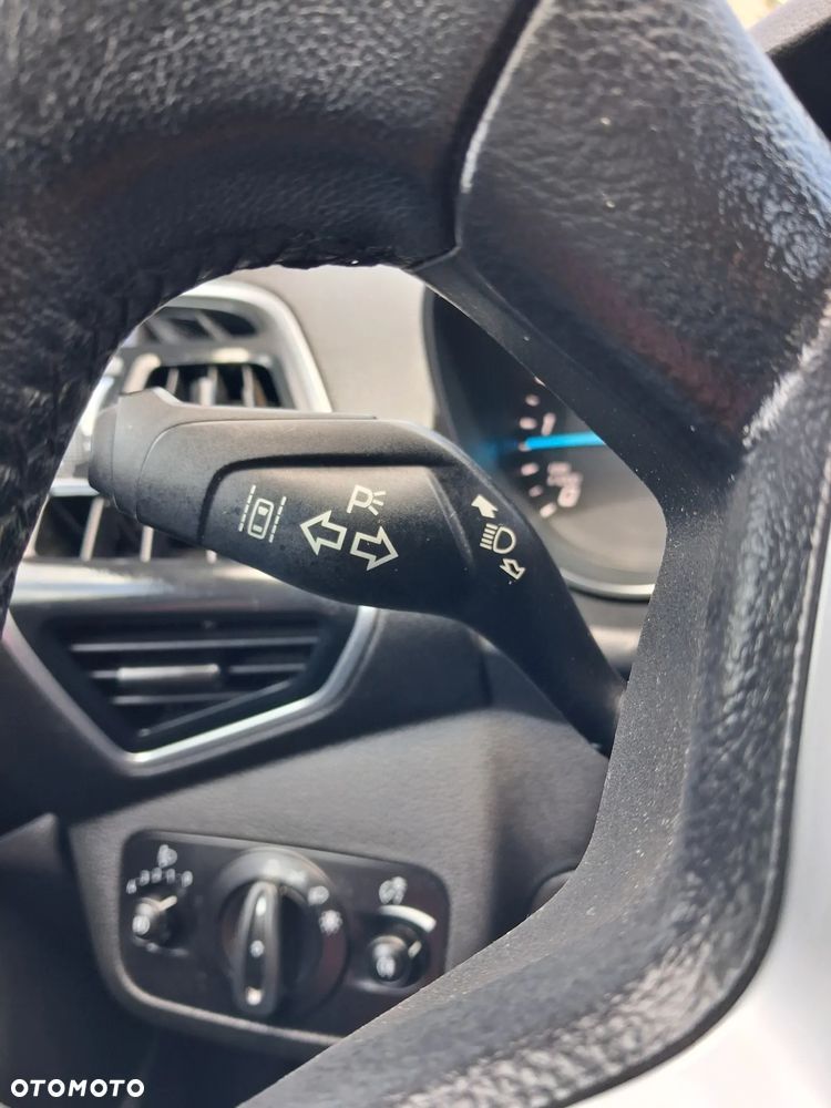 Ford Kuga - 9