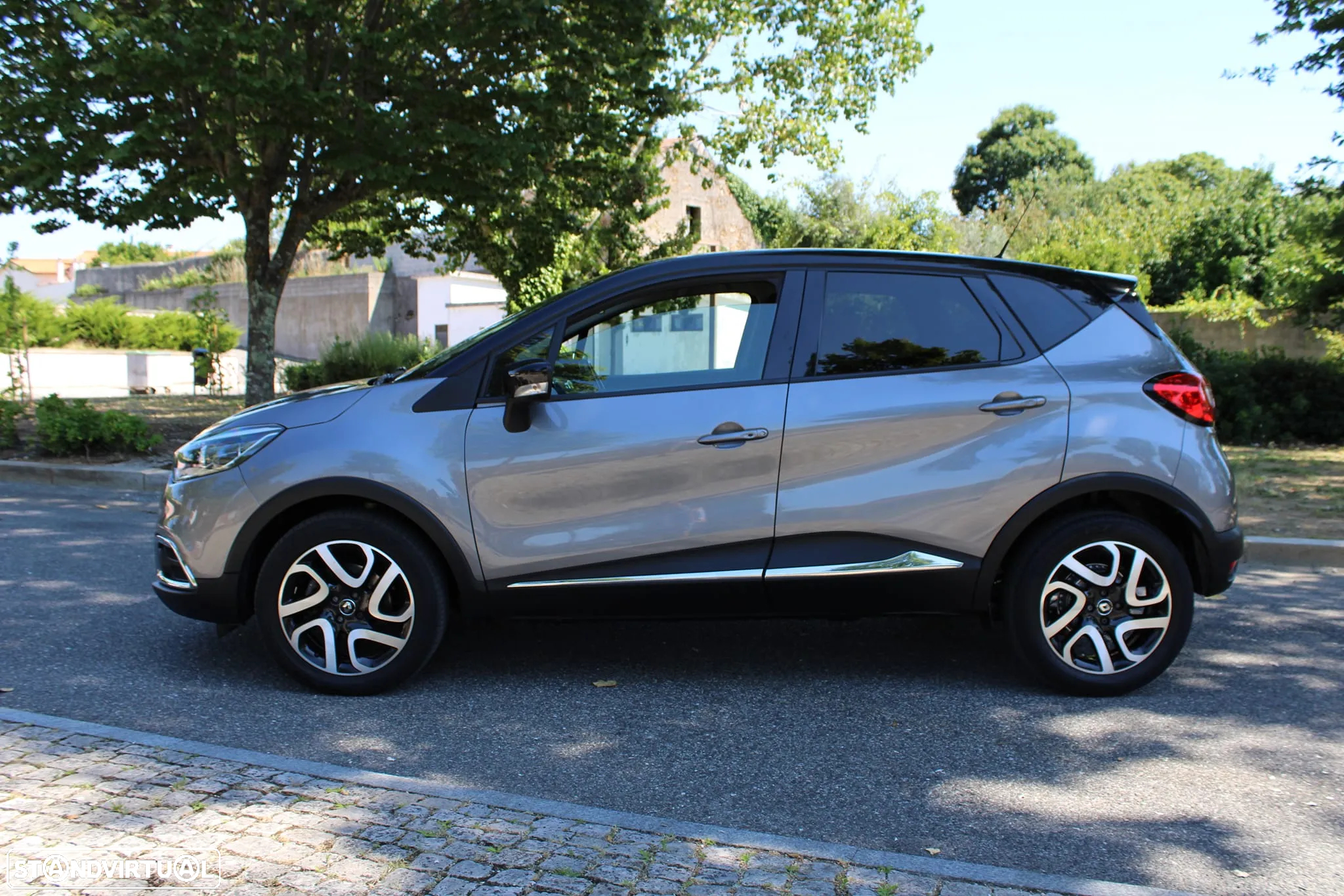 Renault Captur 1.5 dCi Sport EDC - 4