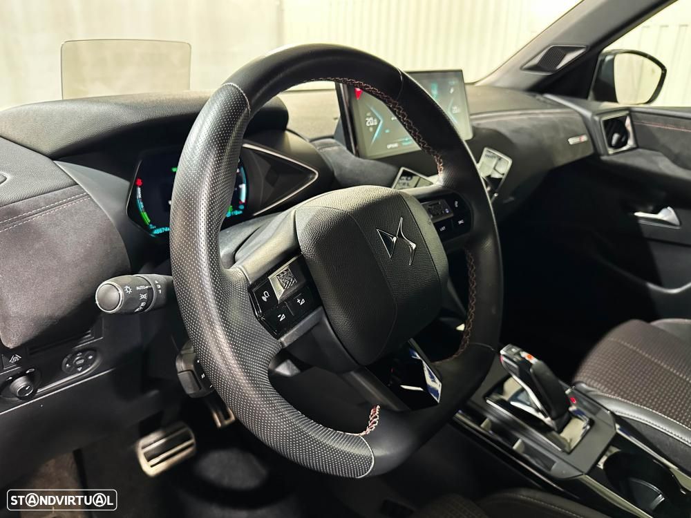 DS DS3 Crossback E-TENSE PERFORMANCE LINE + - 18